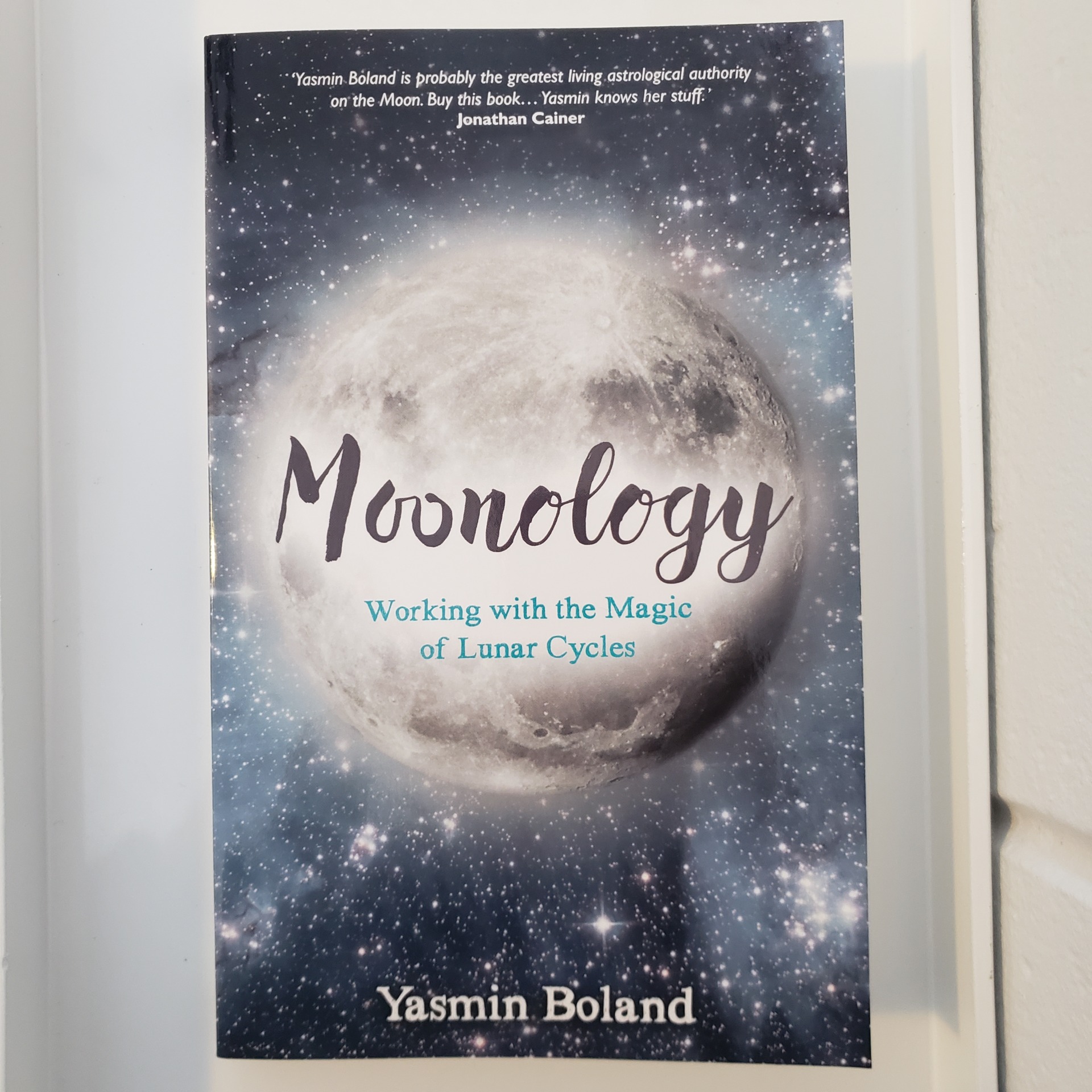 Energy Crystals 2024 Moonology Diary by Yasmin Boland